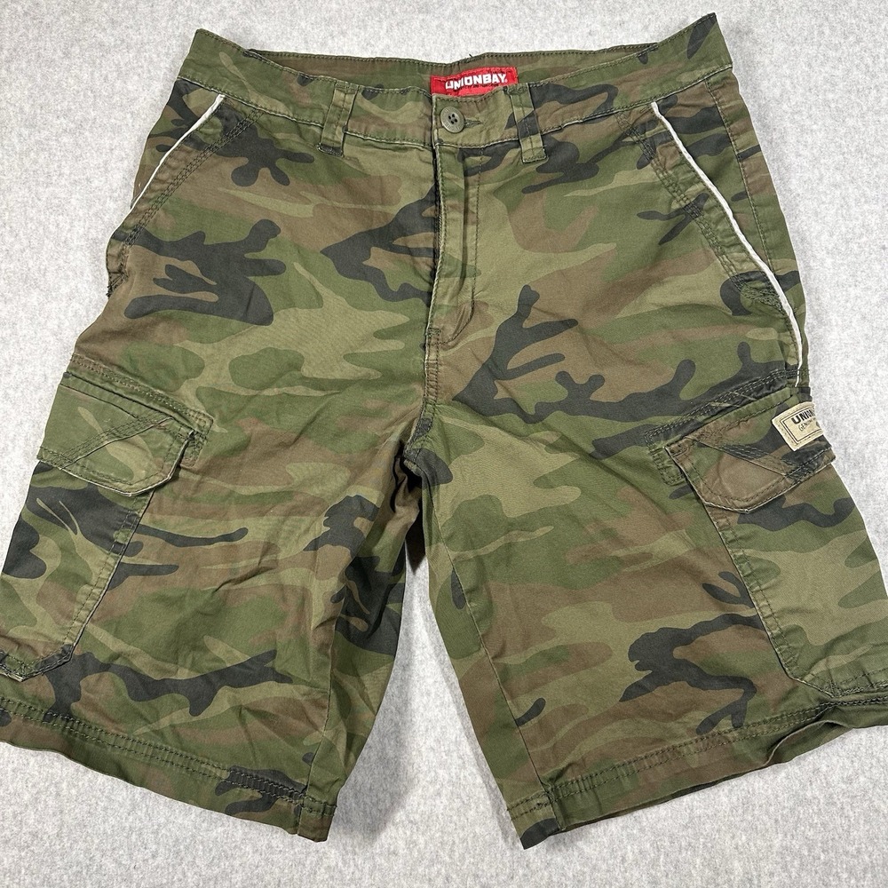 Union Bay Camouflage Cargo Shorts 10.5" Men's Size 34 Skater Grunge